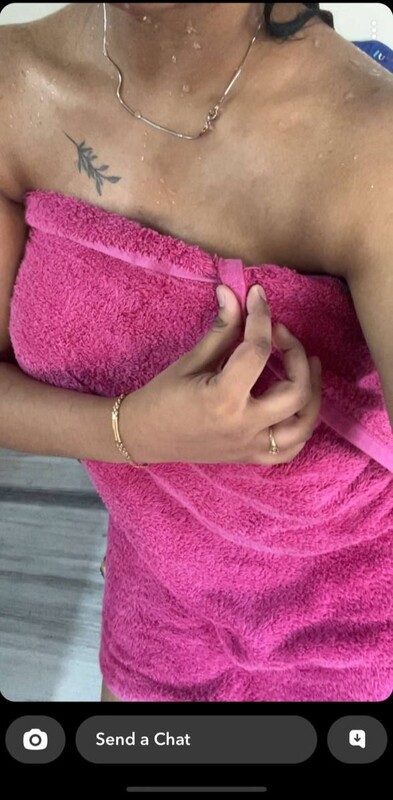 𝗕𝗲𝗮𝘂𝘁𝗶𝗳𝘂𝗹 😍 𝗦𝗲𝘅𝘆 𝗧𝗮𝗺𝗶𝗹 𝗚𝗶𝗿𝗹 𝗦𝗵𝗼𝘄𝗶𝗻𝗴 𝗵𝗲𝗿 𝗡𝘂𝗱𝗲𝘀, 𝗧𝗶𝗴𝗵𝘁 𝗕𝗼𝗼𝗯𝘀 & 𝗧𝗲𝗮𝘀𝗶𝗻𝗴 𝘀𝗵𝗼𝘄 - image 2
