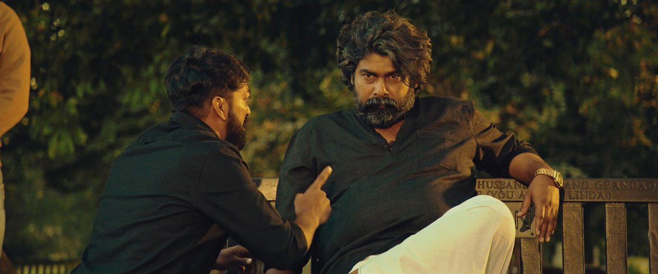 Jagame Thandhiram 2021 WebRip [Hindi + Tamil + Telugu + Malayalam + Kannada] 480p, 720p, 1080p ESub Screenshot