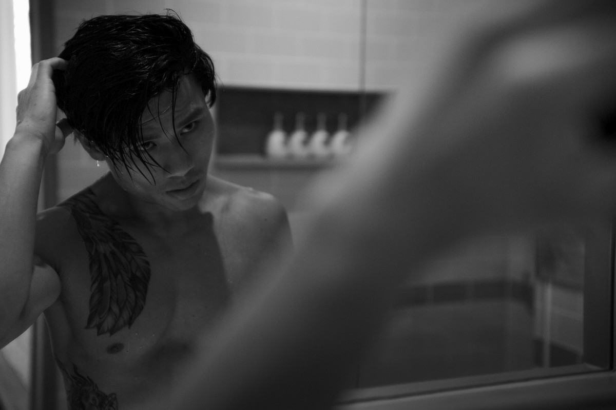 MODEL - Chàng trai xăm mình với gương mặt chữ điền