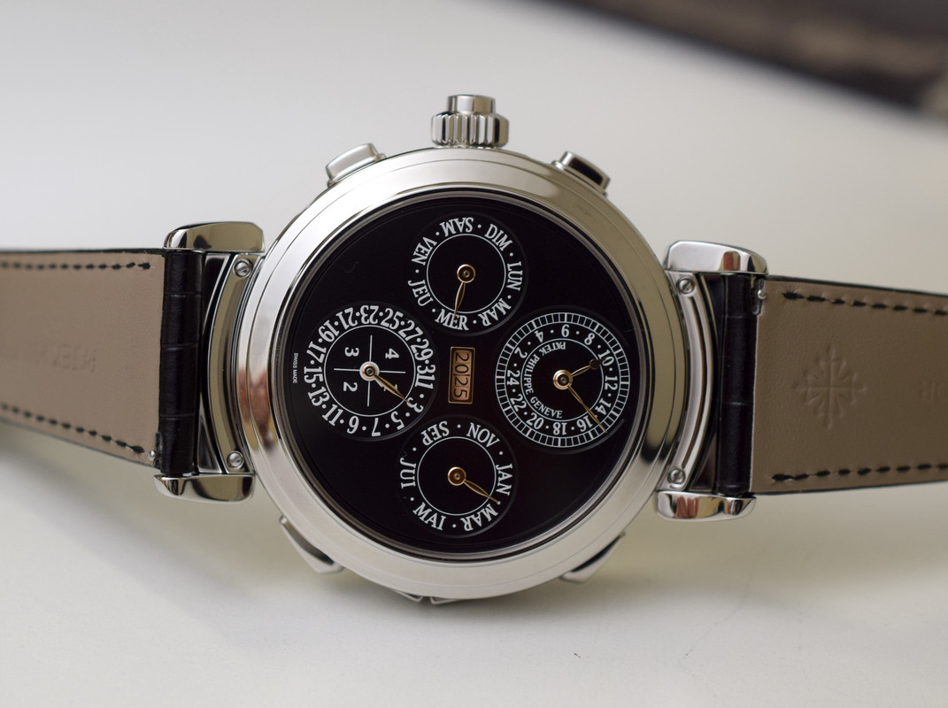 Patek-Phillipe-6300A-Steel-Only-Watch-2019-Most-Expensive-Watch-