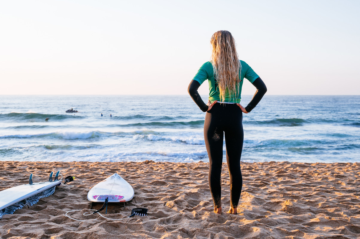 SURFING402Zoe Steyn