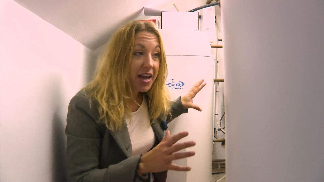 10.19 - 18.00.00 - Itv News London. The Latest News In London And The...-1.m4v_snapshot_06.03_[2021.