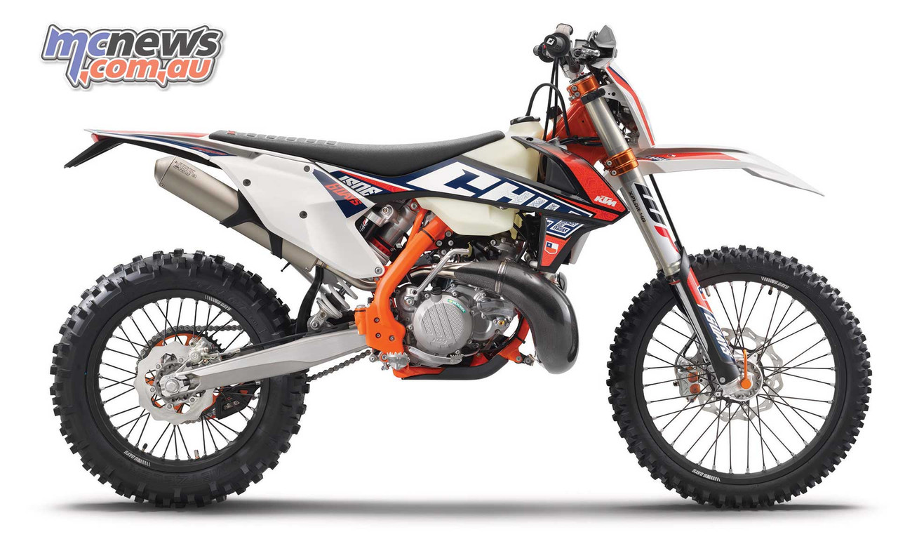 2019-KTM-300-EXC-Six-Days-2