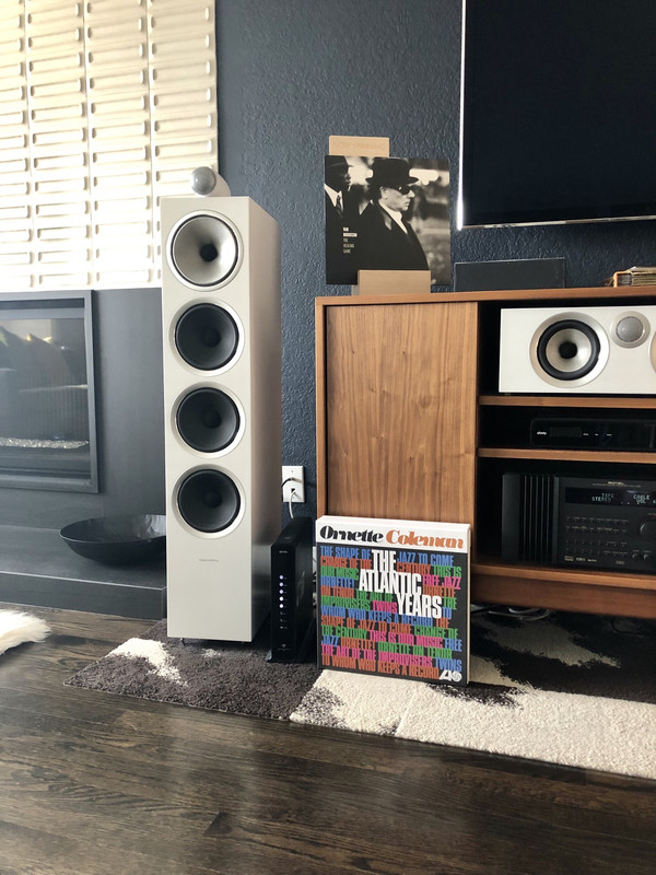 B&w 704s 2025