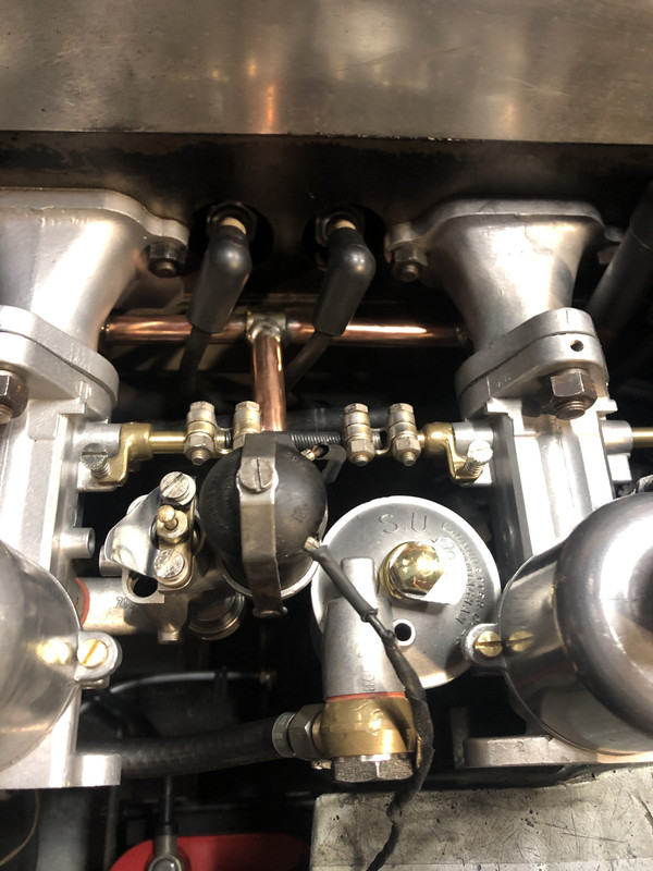 CB883839-9B0E-4E49-903D-C7492FAA0461