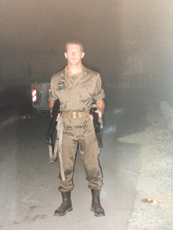 B9656653-C18B-4C25-91C5-1F39A64C42EA