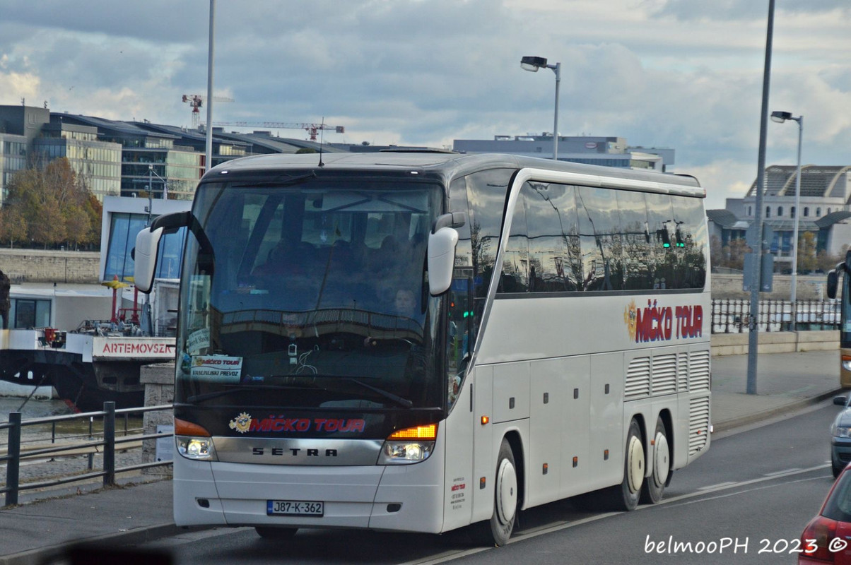 53E6BEAA-0744-4B45-9E4C-359B0715750A