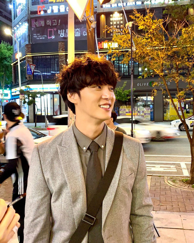 Yoon Shi Yoon