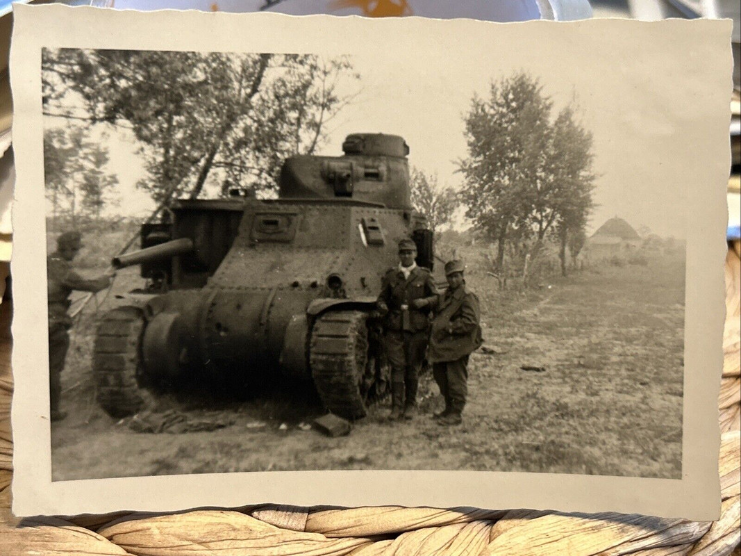 Foto Wk2 Panzer Wehrmacht Front (1)