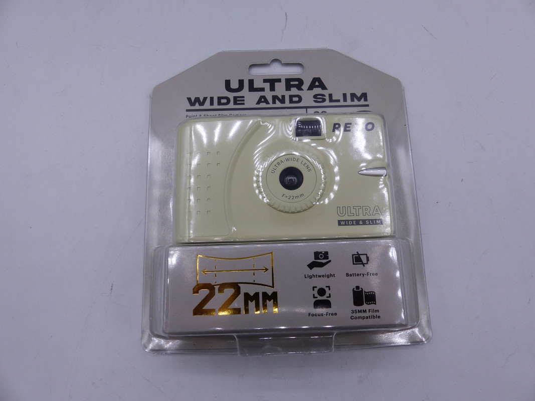RETO ULTRA WIDE AND SLIM 22MM POINT AND SHOOT DAYLIGHT FILM CAMERA - CREAM