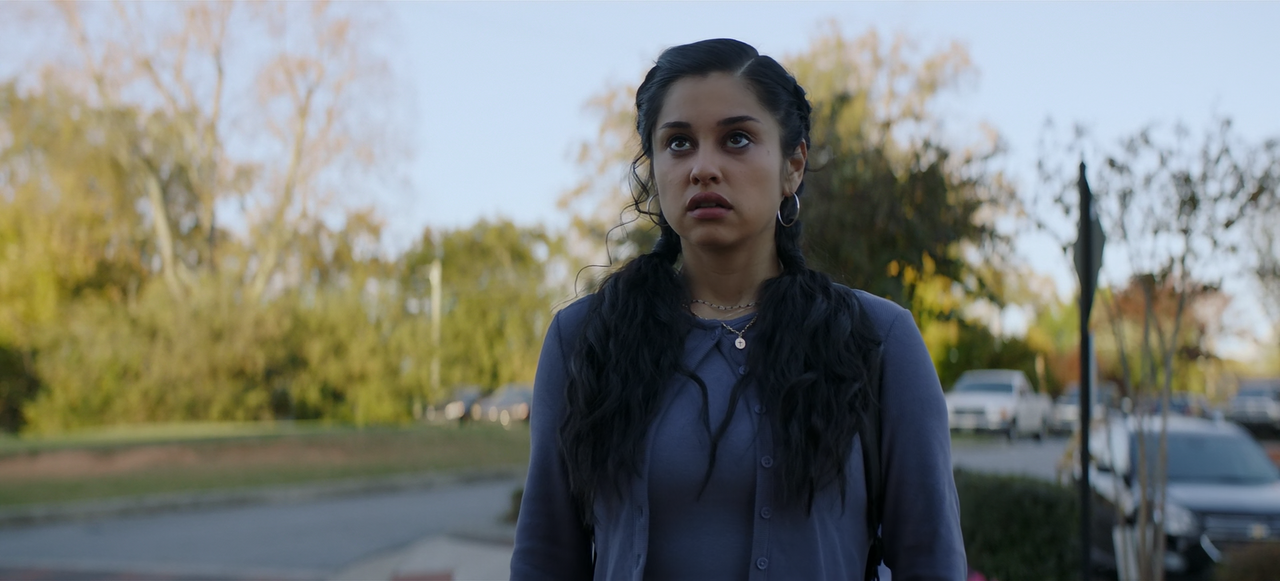 Stargirl.S02E01.Summer.School.Chapter.One.1080p.10bit.AMZN.WEB-DL.DDP5.1.HEVC-Vyndros.mkv_snapshot_1