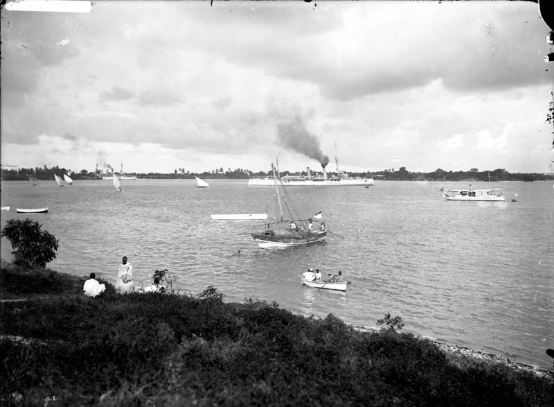 https://i.postimg.cc/kGsg8zqG/Bundesarchiv-Bild-105-DOA0001-Deutsch-Ostafrika-Daressalam-Hafen.jpg