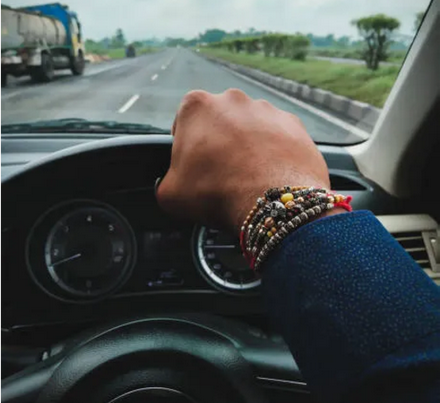 Mans-Driving-Styles.png