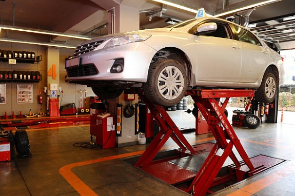 Vehicle-Lift-6.jpg