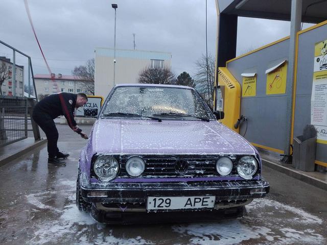 8BFED716-126F-4AF4-98FD-DD8E3BBE0A90