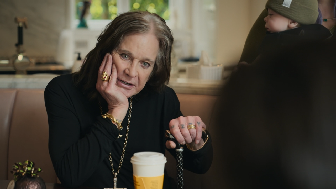 mpv-shot_Sharon.and.Ozzy.Osbourne.Coming.Home.2025.1080p.AMZN.WEB-DL.AVC-Нечипорук_00_02_14_0002