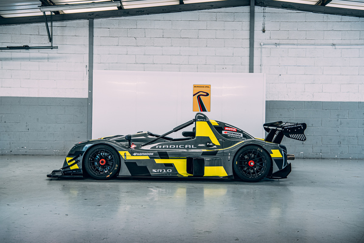 4.RadicalSportscarsSR10sideview