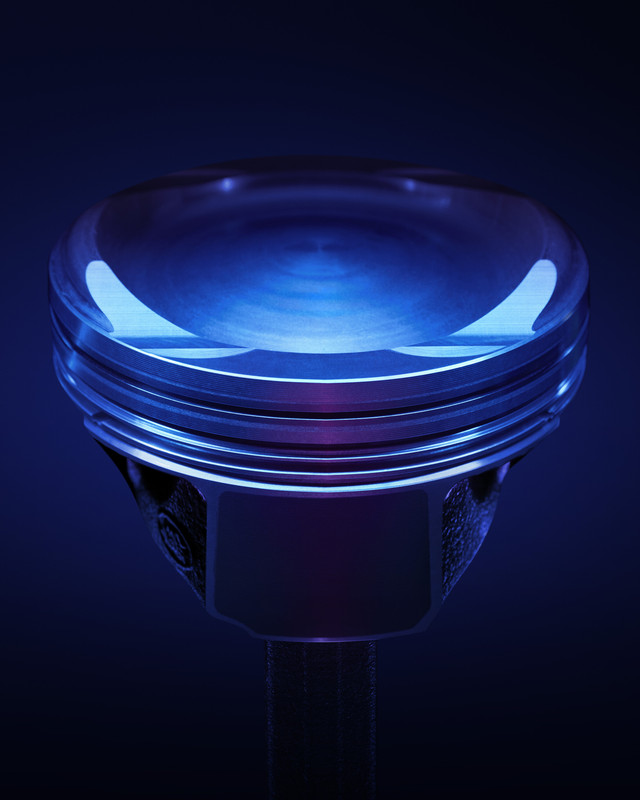 Jaguar_V8_Engine_Piston_4x5_110122