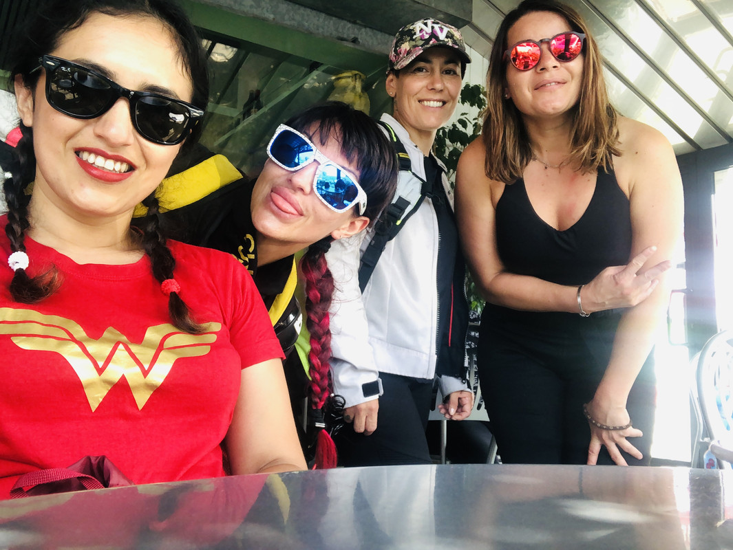 AA2C00D4-9D56-46B5-9BE9-166327314F2B