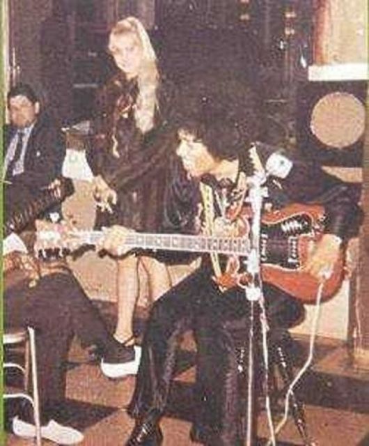 jimi_hendrix_and_monika_dannemann_image