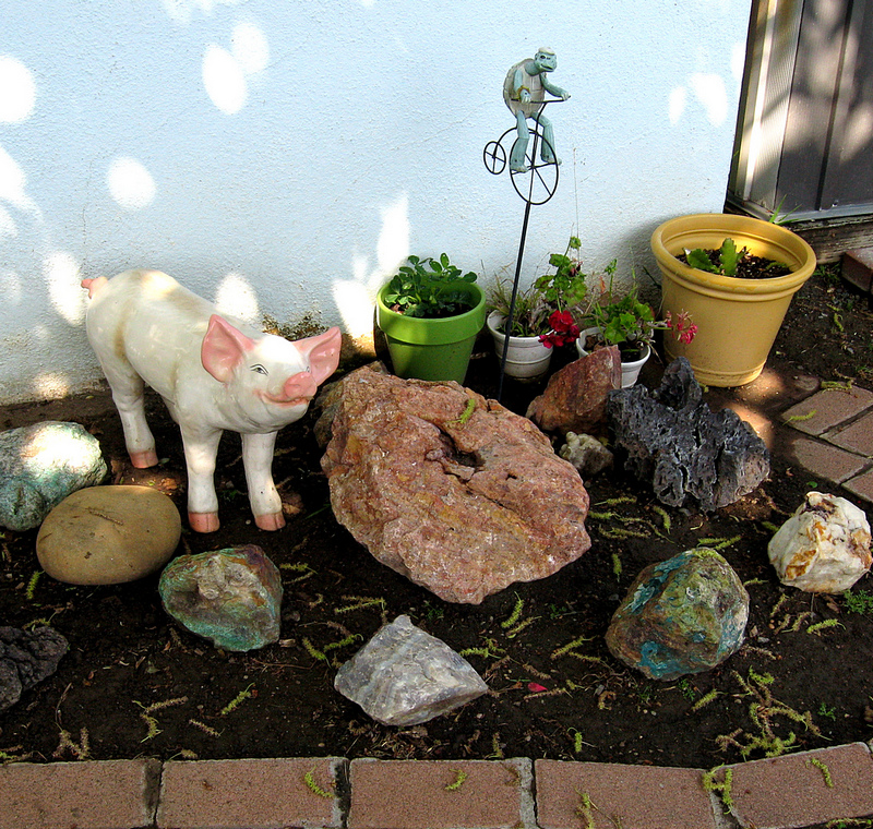 ceramic-pig.jpg