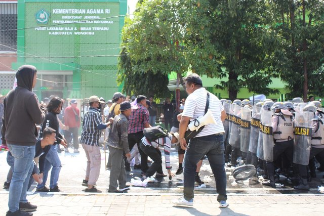 b85ee609-89fb-4a50-8679-c0c63a9affc5