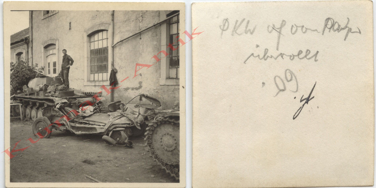 Foto Wehrmacht Panzer 1.PD Wappen ünerrollt PKW 