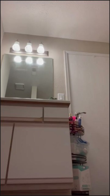 [Image: Dressing83874510334220260428.jpg]