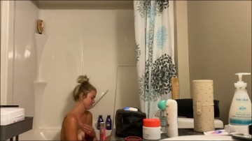 [Image: Voyeur18975111652.jpg]