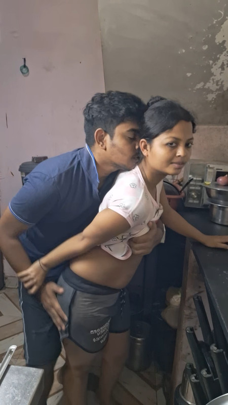 Indian Desi Bhabhi Fucked Hard by Her Devar in Kitchen Hindi Porn