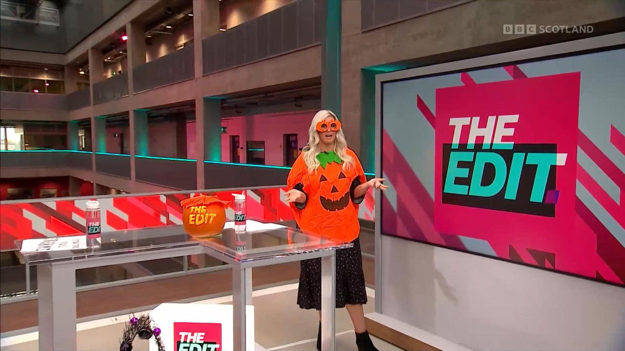 10.30 - 19.15.00 - The Edit  ᴺᵉʷ. S02E14 Entertainment news and chat ....ts_snapshot_20.21_[2021.10.