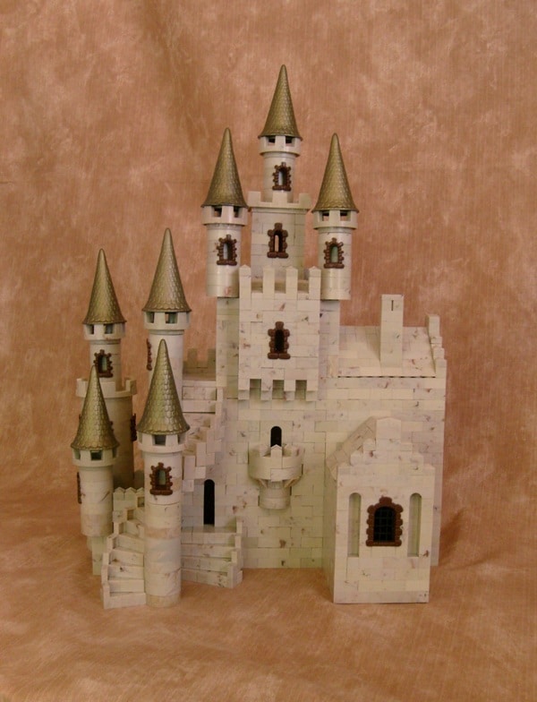 CASTILLO13
