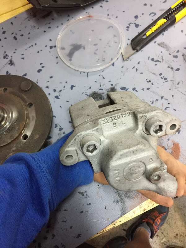 Restauration 4L (737)