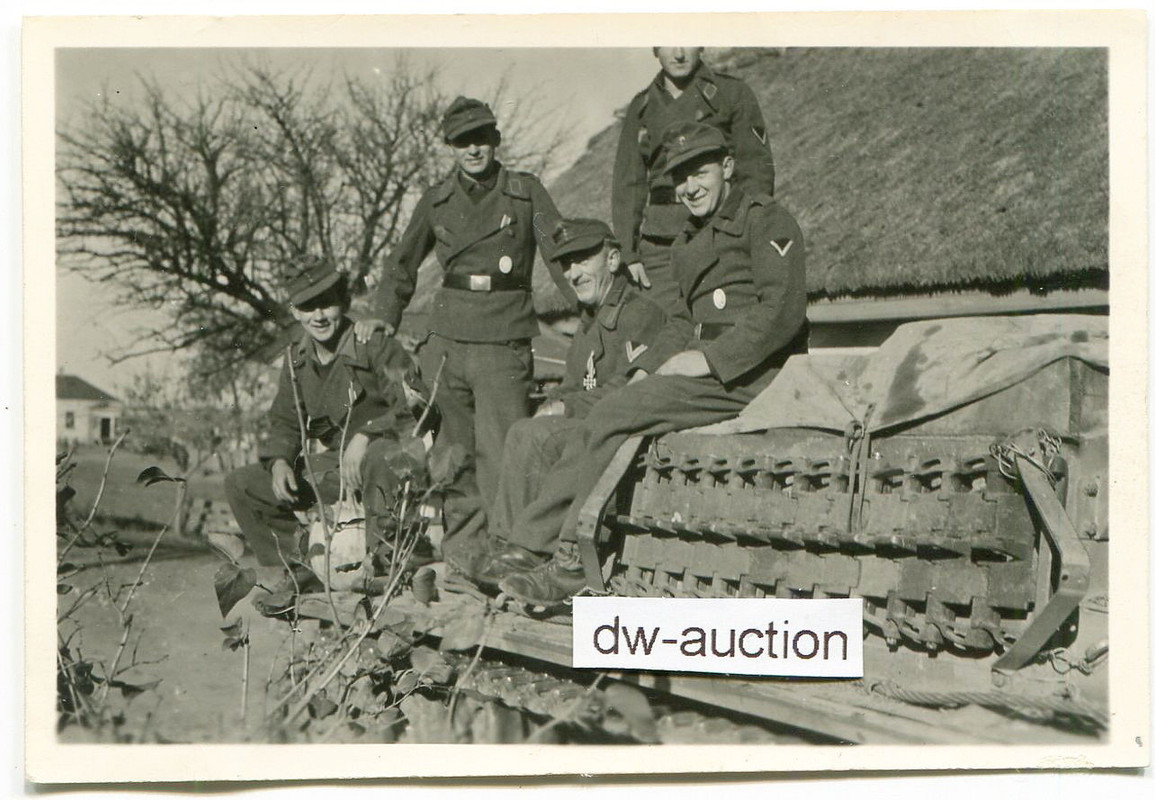 Sturmgeschütz Abt. 261 , nach EK 2 Verleihung