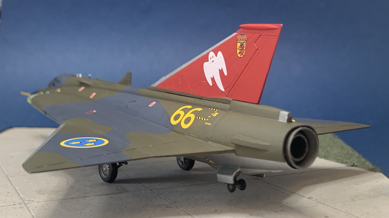 E13504D9-7EAF-4573-9B35-50D69DF01291