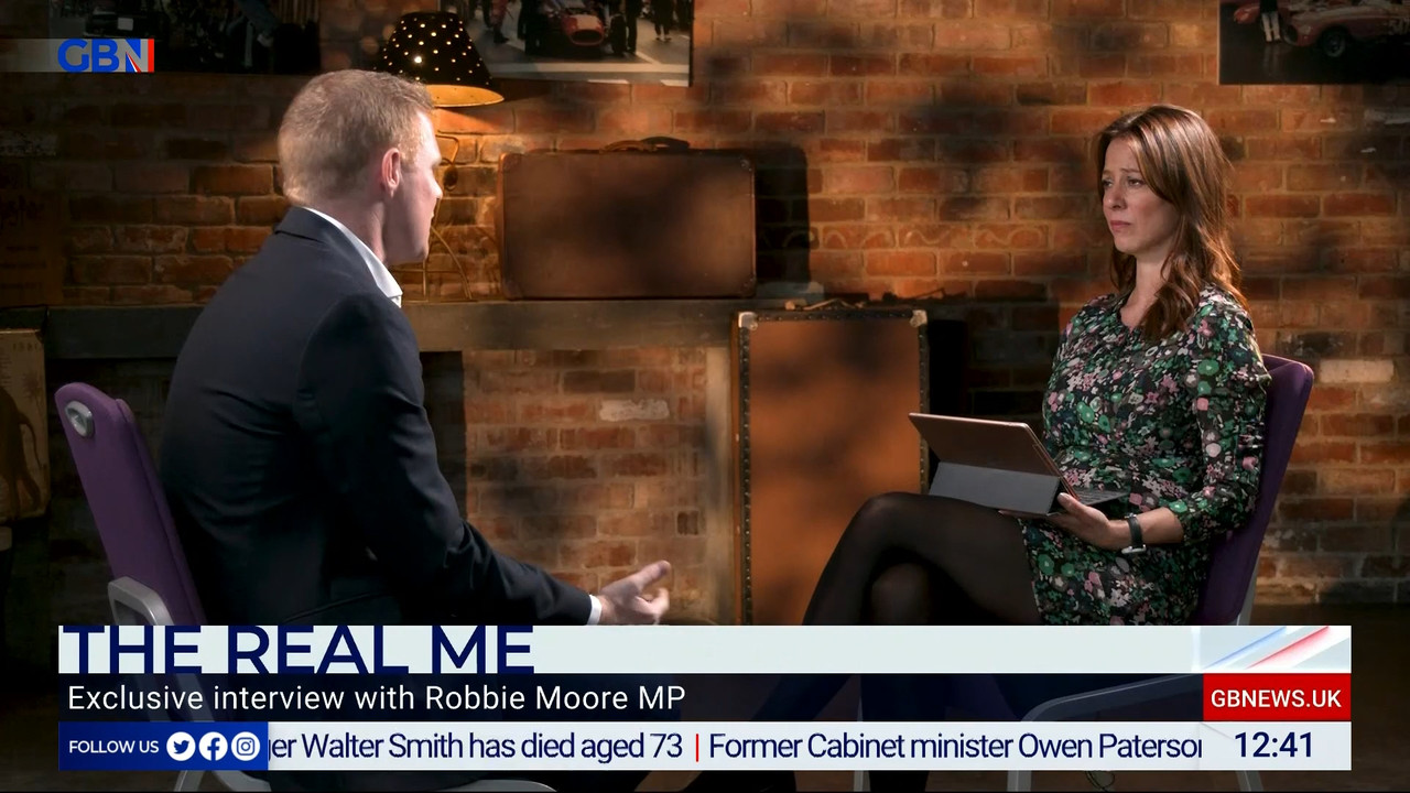 10.26 - 12.00.00 - The Briefing With Gloria De Piero. Your must-watch....mts_snapshot_42.55.623