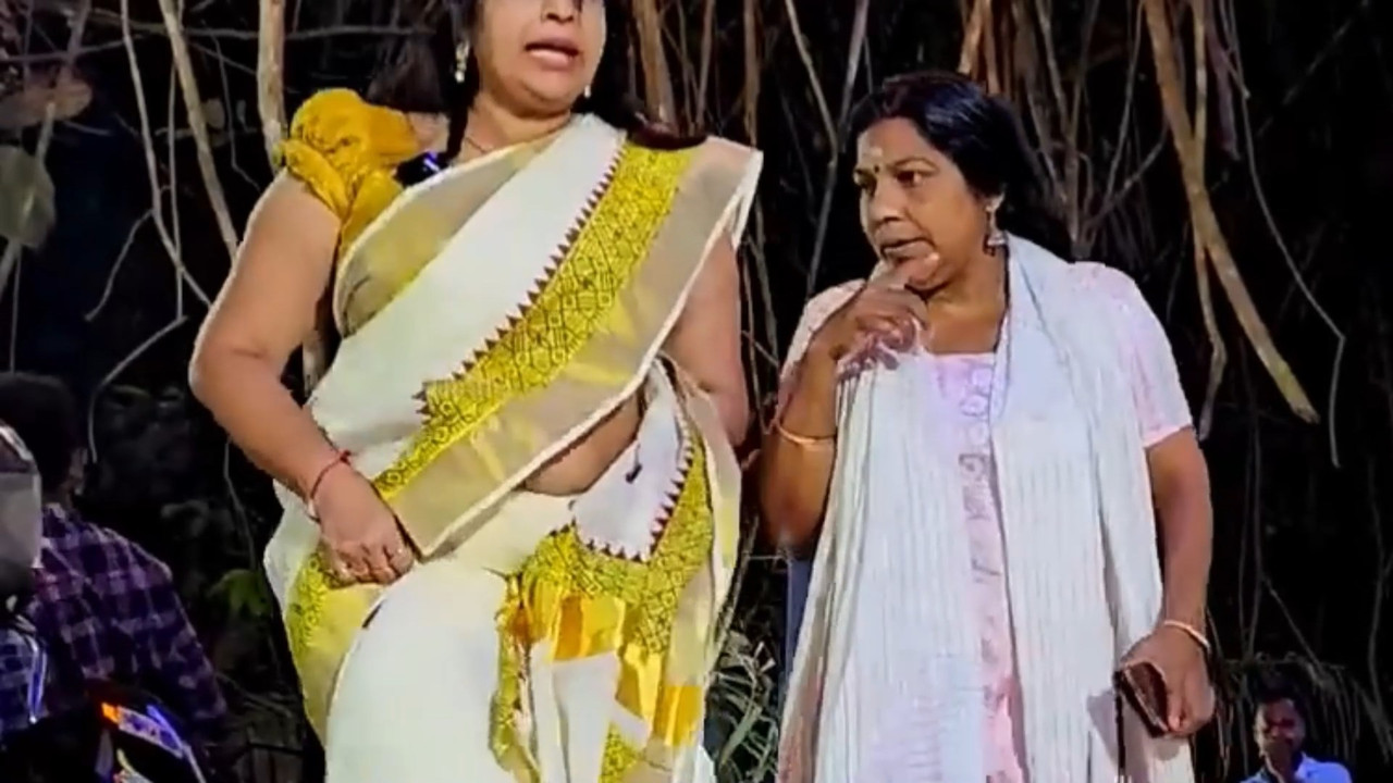 Lekshmi Nair Pointed Boobs and Huge Ass and Navel Slip mp4 snapshot 00