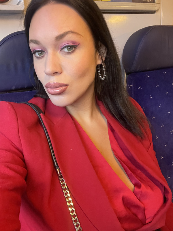 88750235-746A-4B40-806E-01D004B5CE81