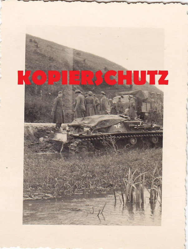 Sturmgeschütz STUG III getarnt Schlamm Sturmgesc