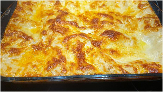 Lecker Béchamel-Hackfleisch-Lasagne