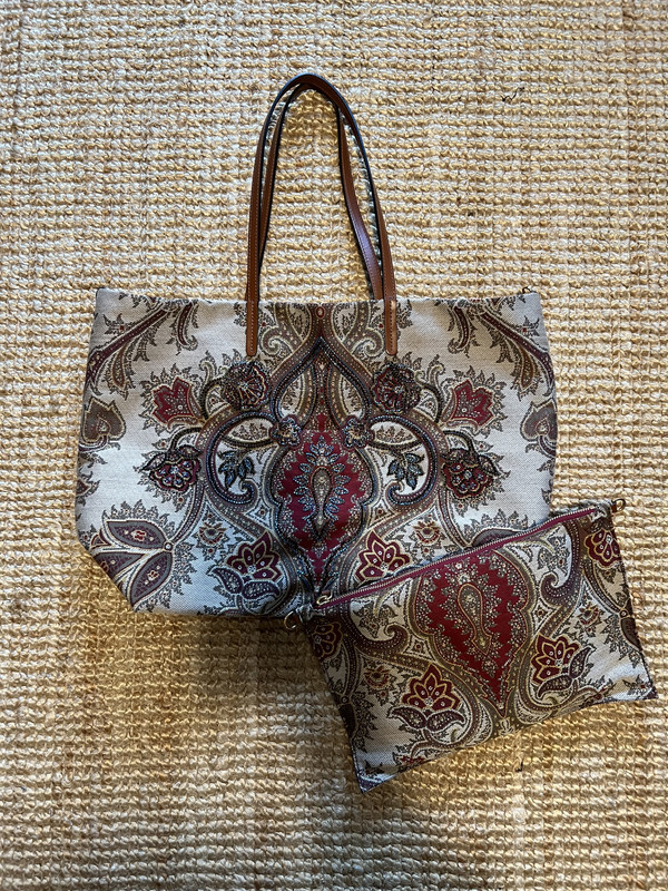 9CD3DAE3-4AC4-4B51-9781-A30221739BEF