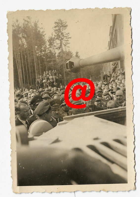 Foto Panzer Detail Elefant Ferdinand Tiger LW Zimmerit Balkenkreuz 194344 (2)