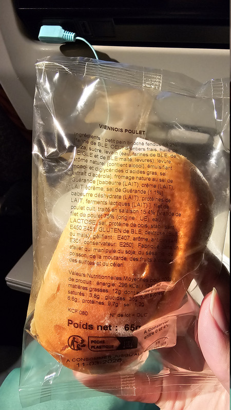 睡不著的人的福利麵包