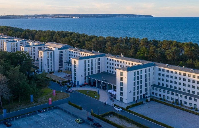 Prora Solitaire Apartments & Spa, bekas kamp liburan Nazi yang kini menjadi akomodasi mewah.