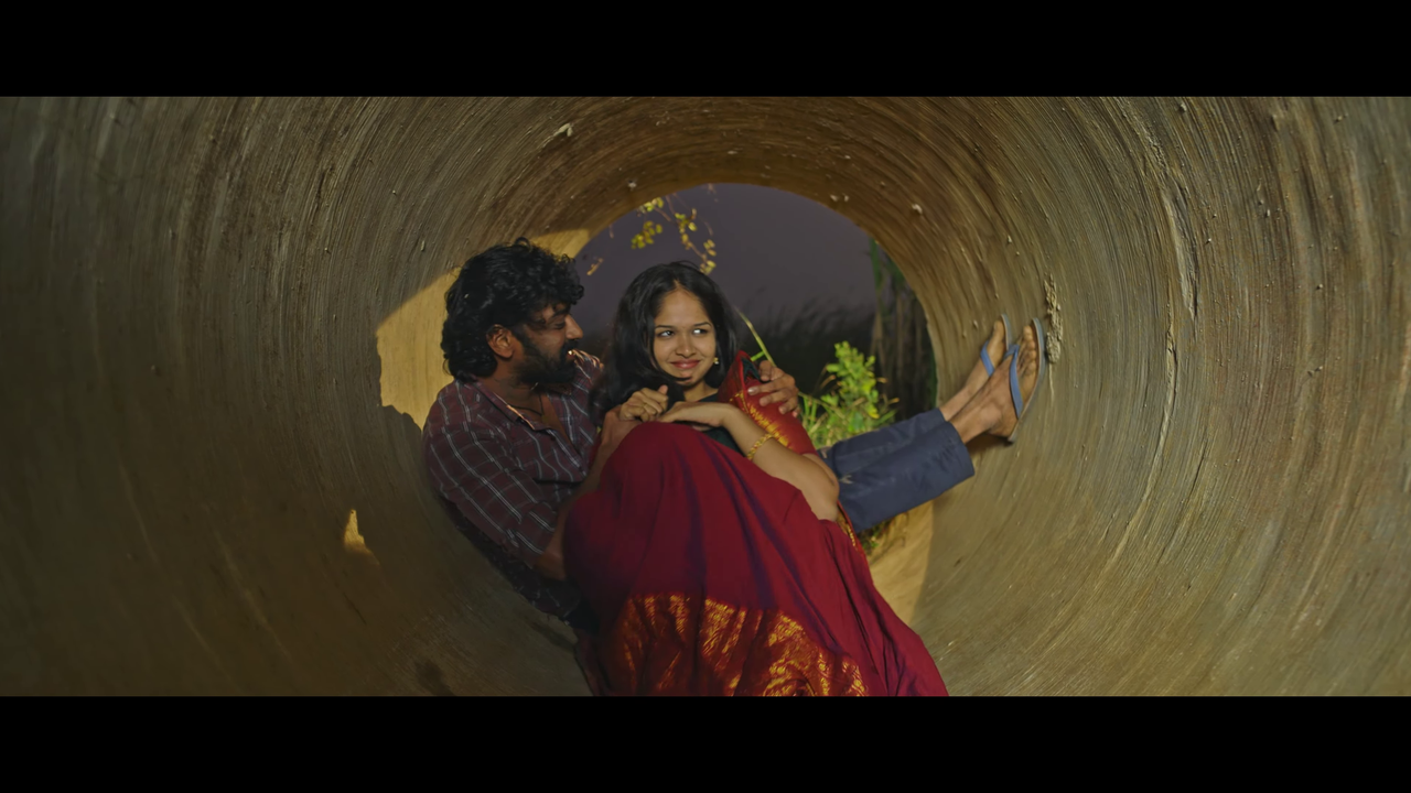 [Image: vlcsnap-2025-10-03-22h00m35s023.png]