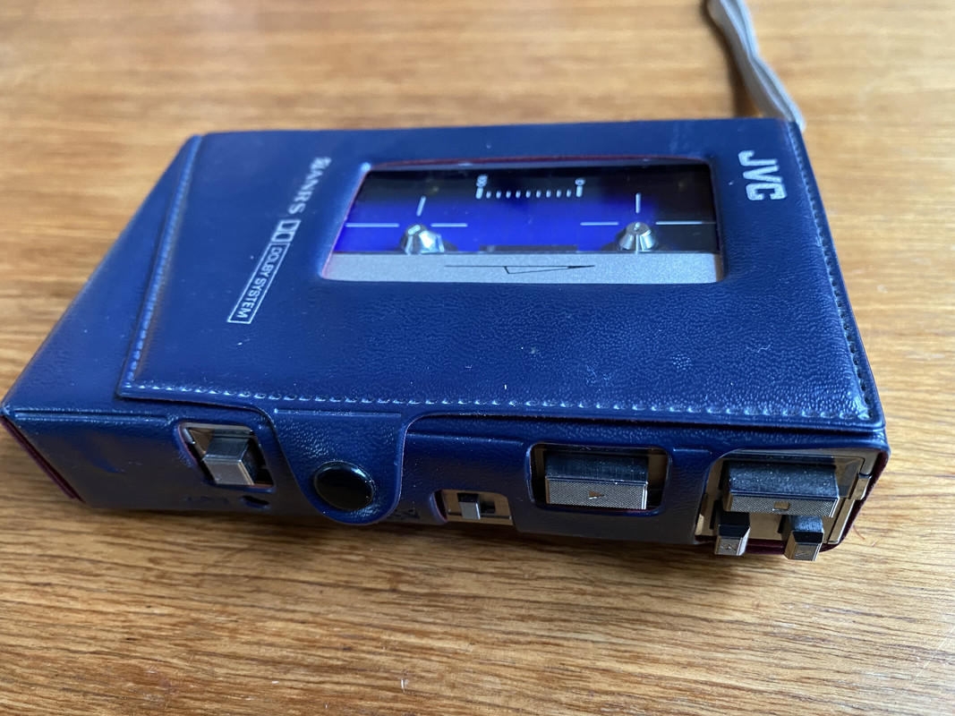 3FF7EADD-2903-49C3-AC71-1D833DC4F21A