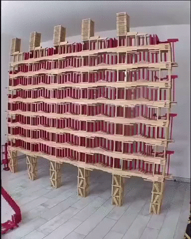 https://i.postimg.cc/kMWJxgxJ/2.gif