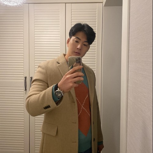 CD6D6D16-0F23-46D5-BA55-876582F234A6