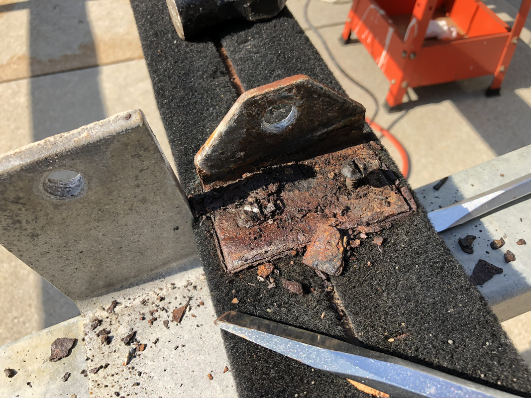 Trailer-Bunk-Brackets-old-3-28-20.jpg