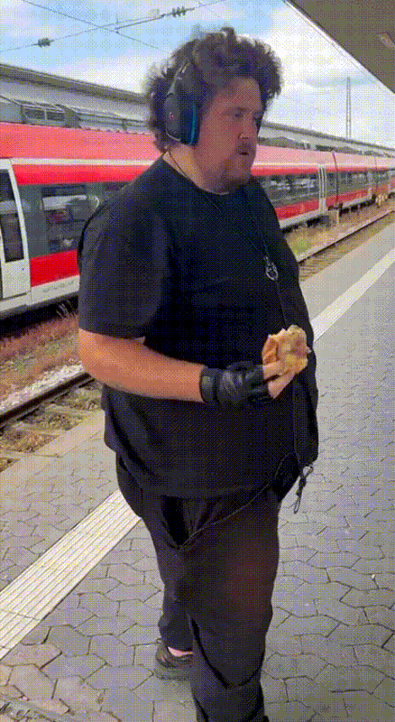 IMG-3196-online-video-cutter-com.gif